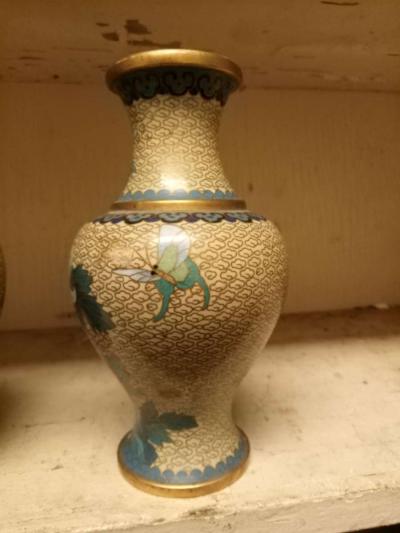 Pair of Vintage Chinese Enamel Colosal Vases - Thumbnail 2