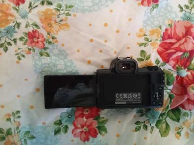 Canon EOS M50 Mark ii mirrorless 4k camera - Thumbnail 3