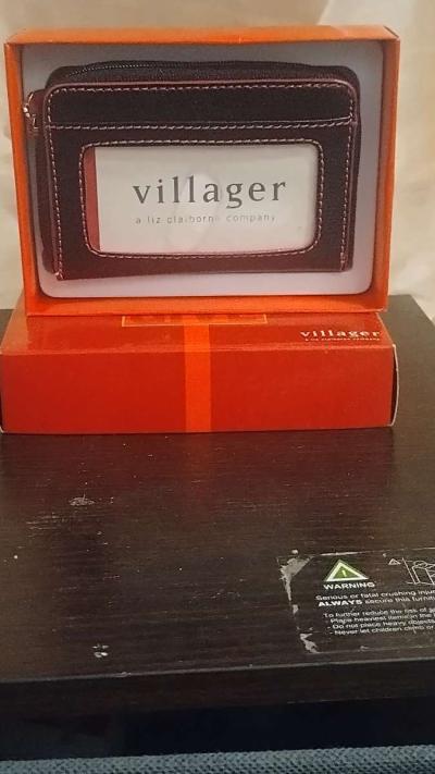 is a girls wallet is New