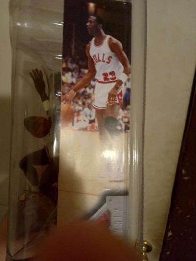rare upper deck pro shots Jordan 2 figure complete in box - Thumbnail 3