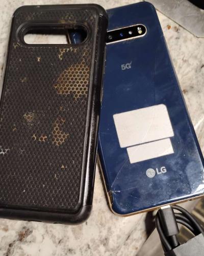 LG 5G Cellular phone - Thumbnail 4