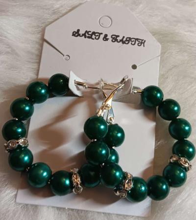 Silver and Green Beaded Hoop Earrings - Thumbnail 3