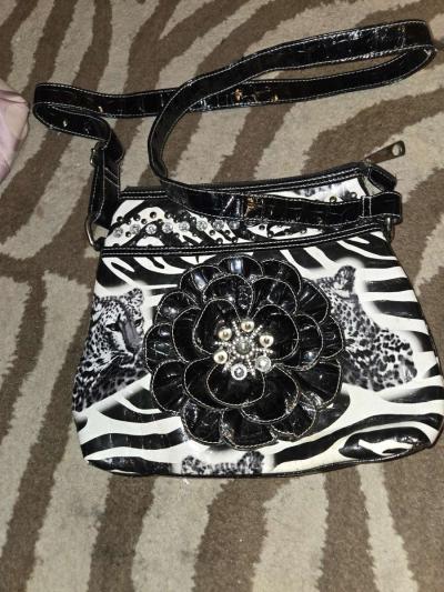 purses and handbags - Thumbnail 2