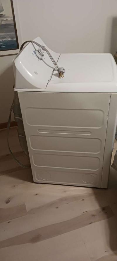 electric GE dryer and Maytag washer - Thumbnail 4