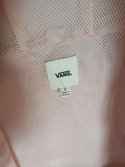 jacket a sweater a short sleeve a backpack tiresba bike