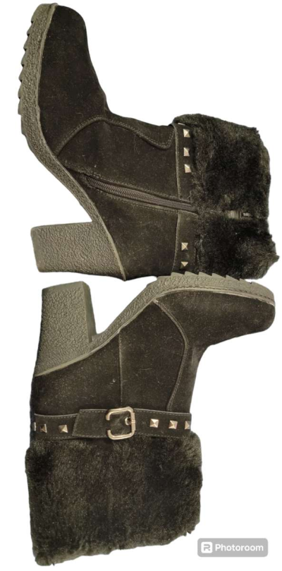 Black Faux Fur Ankle length Boots Size 41 - Thumbnail 4