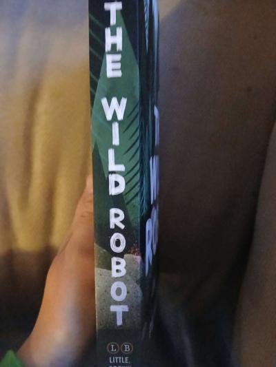The Wild Robot Book - Thumbnail 2