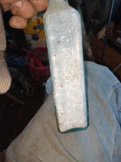 Hoods Sarsaparilla bottle - Thumbnail 2