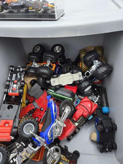 Very old hot whels - Thumbnail 5