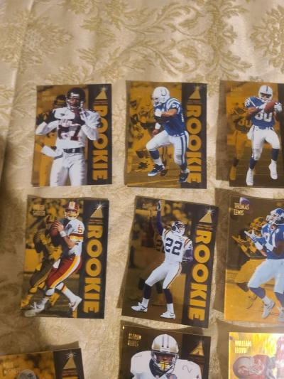sports cards  football basketball  baseball  hockey - Thumbnail 6