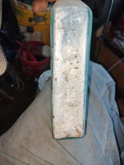 Hoods Sarsaparilla bottle - Thumbnail 3