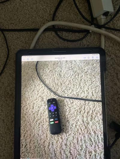 32 inch insignia Smart TV - Thumbnail 2