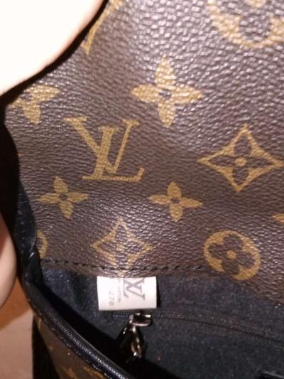 louis Vuitton cross body bag - Thumbnail 2