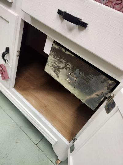 Sellers wooden Hoosier cabinet refinished in white - Thumbnail 5