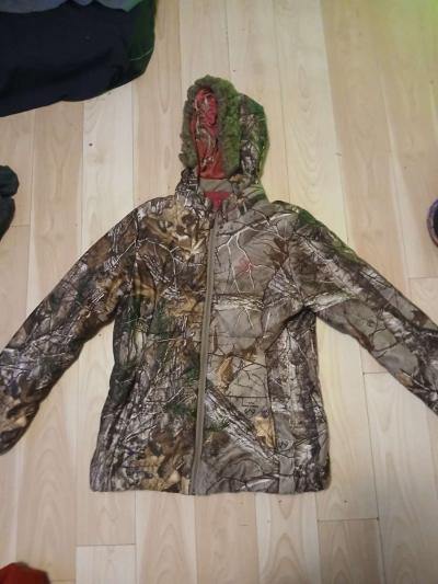 a pair of women boots size 6 and a womens medium jacket tree - Thumbnail 5