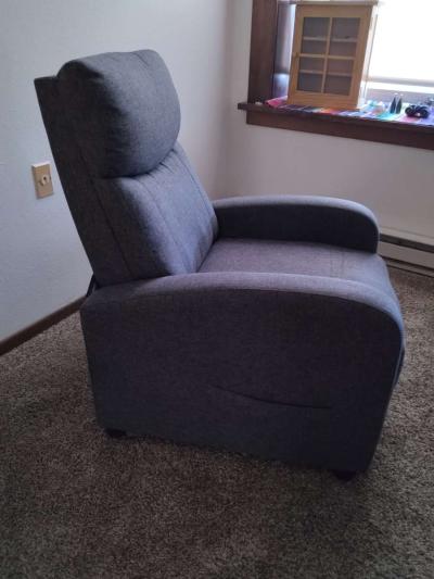 Gray Recliner - Thumbnail 3