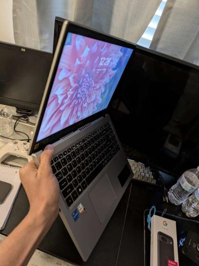 Laptop Acer aspire 3 and available for trading - Thumbnail 3