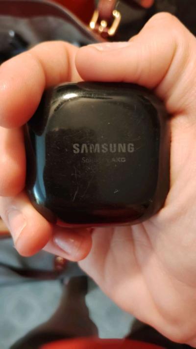 Samsung buds live noise canceling earbuds - Thumbnail 3