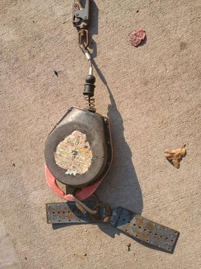 Personal fall protection system - Thumbnail 2