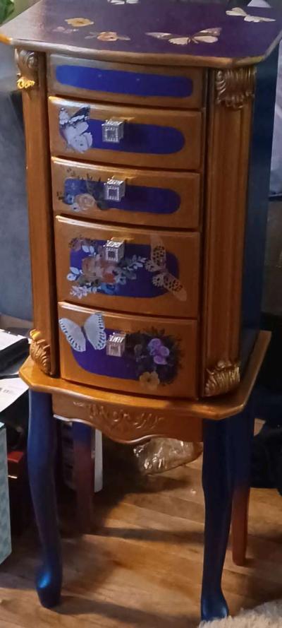 upcycled jewerly armoire - Thumbnail 4