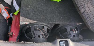 two 12in Rockville subs in box  and a 4000 watt audiobahn am