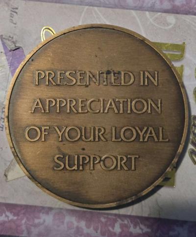 1984 LOS ANGELES RAMS MEDALLION - Thumbnail 2