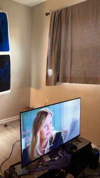 40 inch Smart Tv - Thumbnail 2