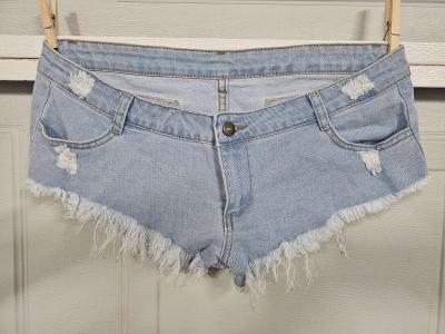 womens shorts - Thumbnail 3