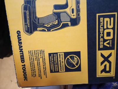 DeWalt sawzaw XR - Thumbnail 2