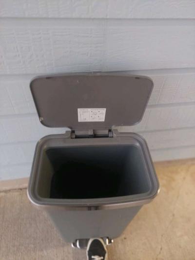 Better Homes  Gardens 119 Gallon Gray Plastic Kitchen Step T - Thumbnail 2