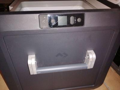 dometic electric cooler CFX 75L DZ Bluetooth and WIFI incld - Thumbnail 6