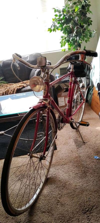 Schwinn suburban bicycle - Thumbnail 4