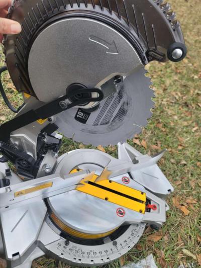 Miter Saw Dewalt DWS713 ELECTRIC  Like New Working Very Good - Thumbnail 6