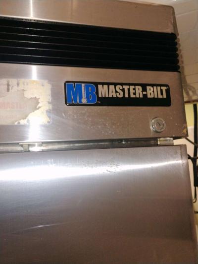 master Bilt Refrigerator - Thumbnail 2
