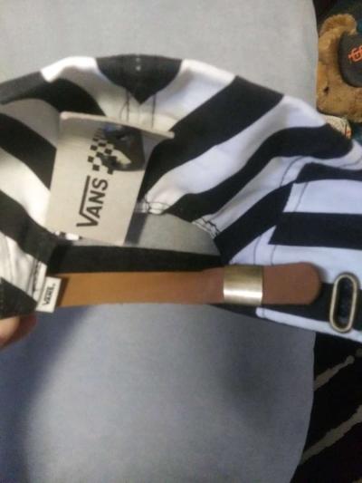 Vans black and white stripe hat - Thumbnail 2