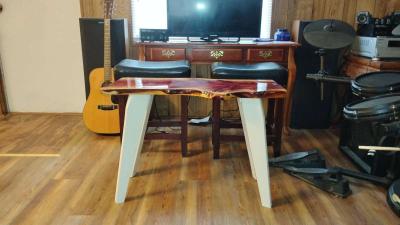 Red Cedar accent table - Thumbnail 3
