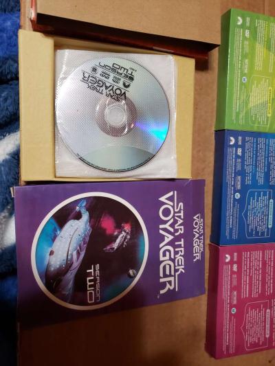 Star Trek Voyager  Full Series Seasons 1 7 Disc DVD Set New - Thumbnail 5