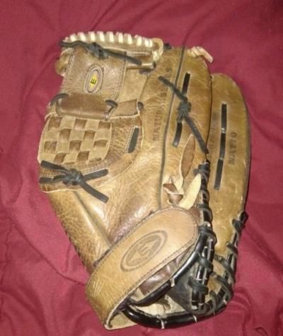 Baseball Glove - Thumbnail 3