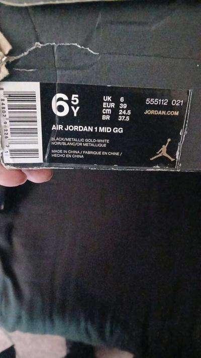 Jordans - Thumbnail 3