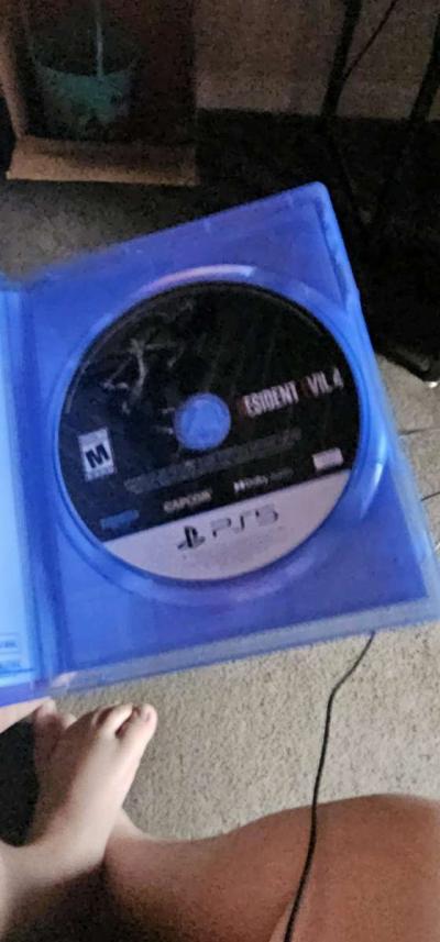 Resident Evil 4 - Thumbnail 2