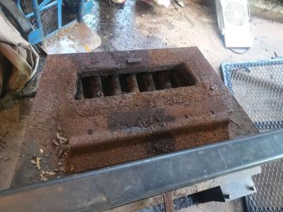 Antique Heater - Thumbnail 2