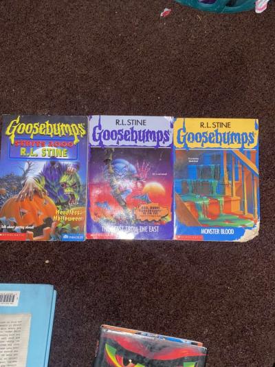 3 Goosebumps Books - Thumbnail 2