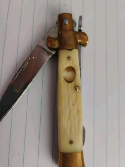 Variety of old knives - Thumbnail 2