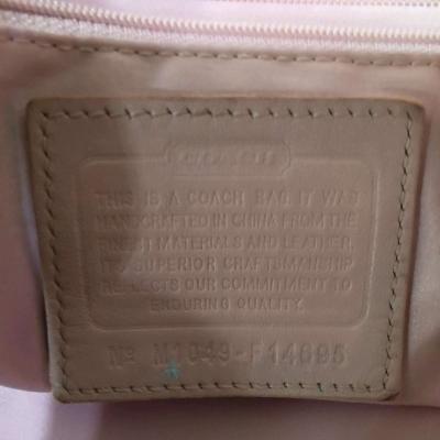 2 coach purses - Thumbnail 5