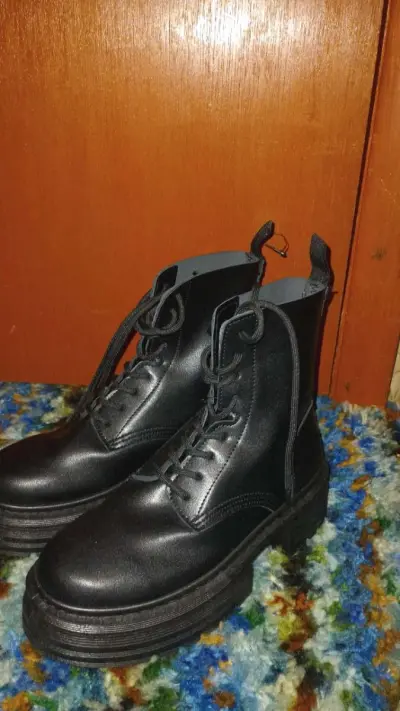 new boots with duration - Thumbnail 3