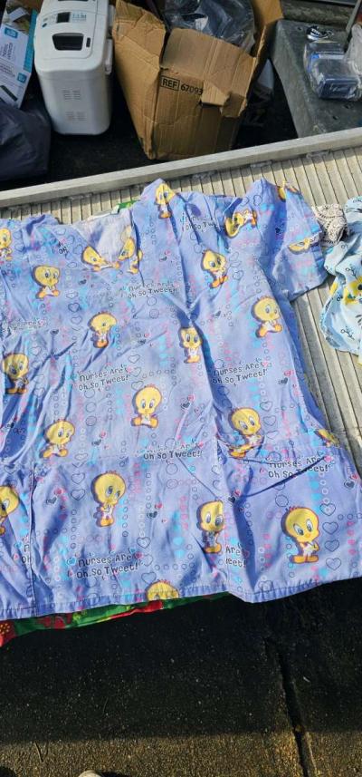 Nurse Scrub Tops - Thumbnail 4