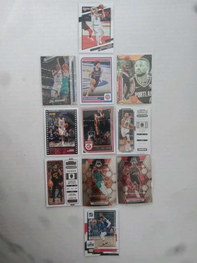 sports cards - Thumbnail 3
