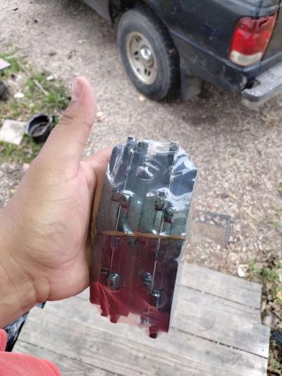 front brake pads and 2 front rotors - Thumbnail 4