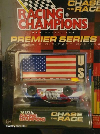 Hot Wheels Collectors Edition Raceday Winners Circle etc - Thumbnail 3