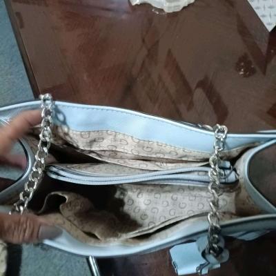 Guess and dooney burke - Thumbnail 2